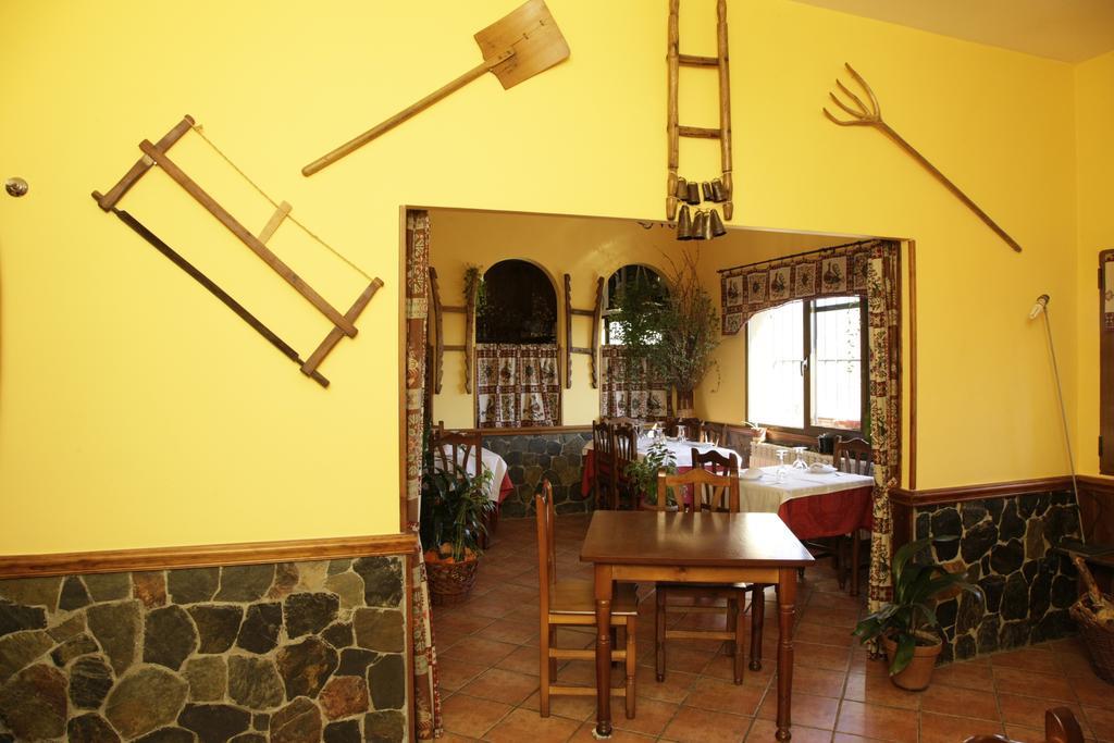 Hostal Restaurante Alto Rey Arroyo de las Fraguas Bagian luar foto