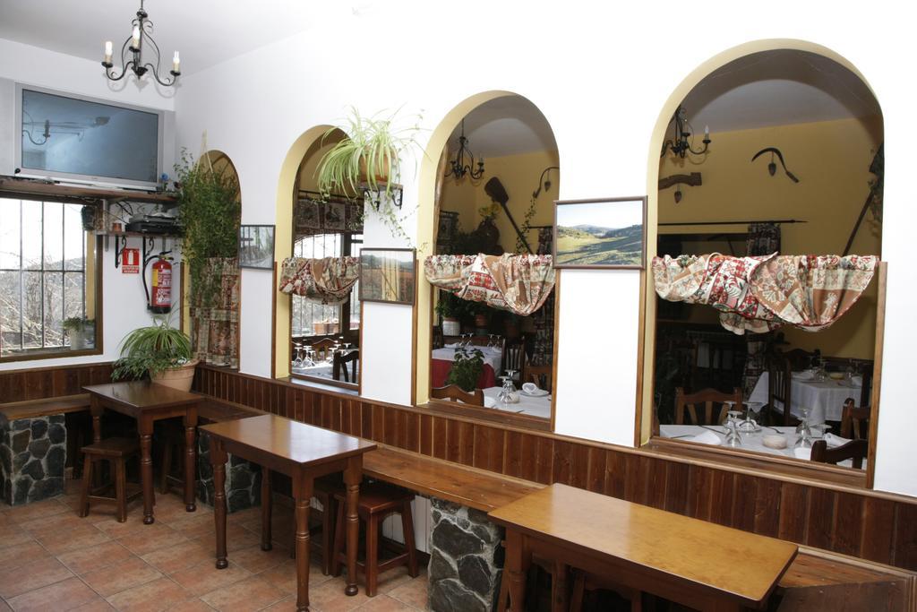 Hostal Restaurante Alto Rey Arroyo de las Fraguas Bagian luar foto