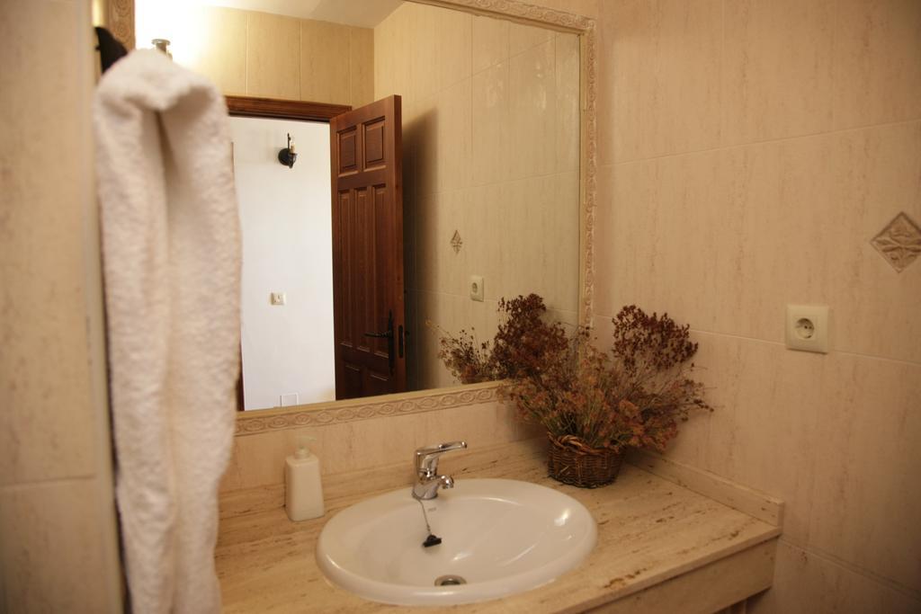 Hostal Restaurante Alto Rey Arroyo de las Fraguas Bagian luar foto